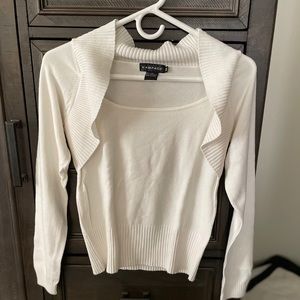 White rampage long sleeve with cute collar